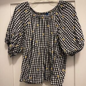 Old Navy Black and White Gingham Daisy Print Puffed Sleeve Blouse - XL